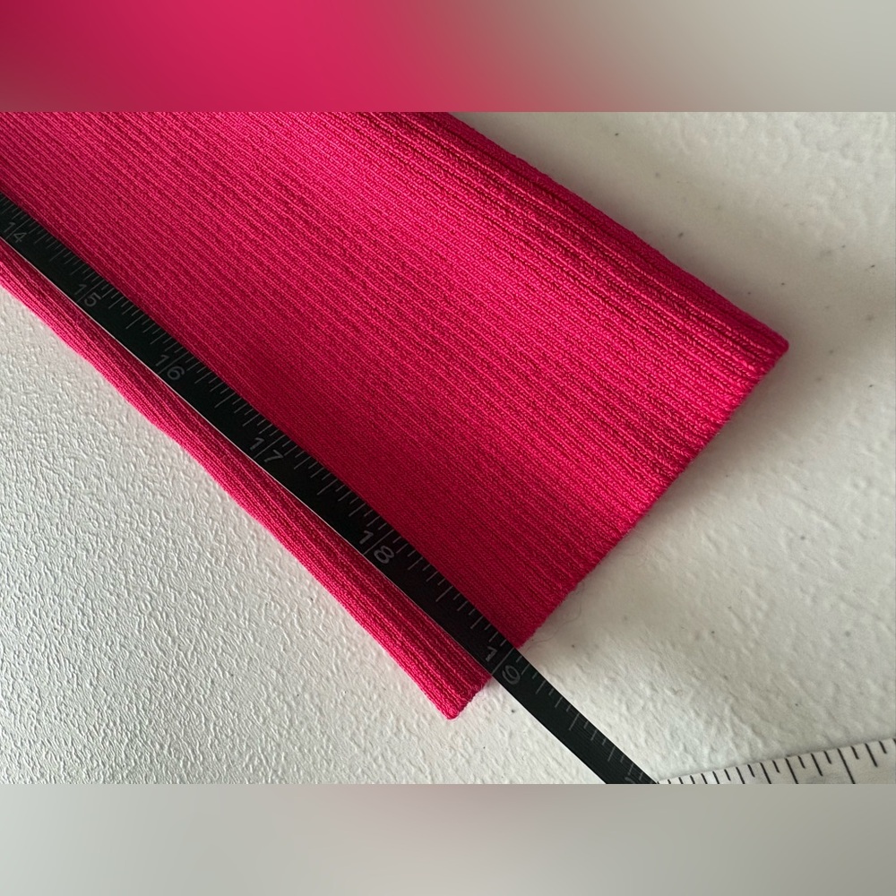 NWT Small Express Fuschia Ribbed Body Contour Long Sleeve Top - Picture 5 of 8